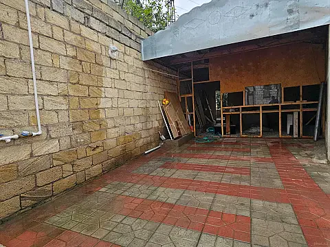 Satılır 8 otaqlı həyət evi 150 m² — Bakı 8 otaq 150.00 m²