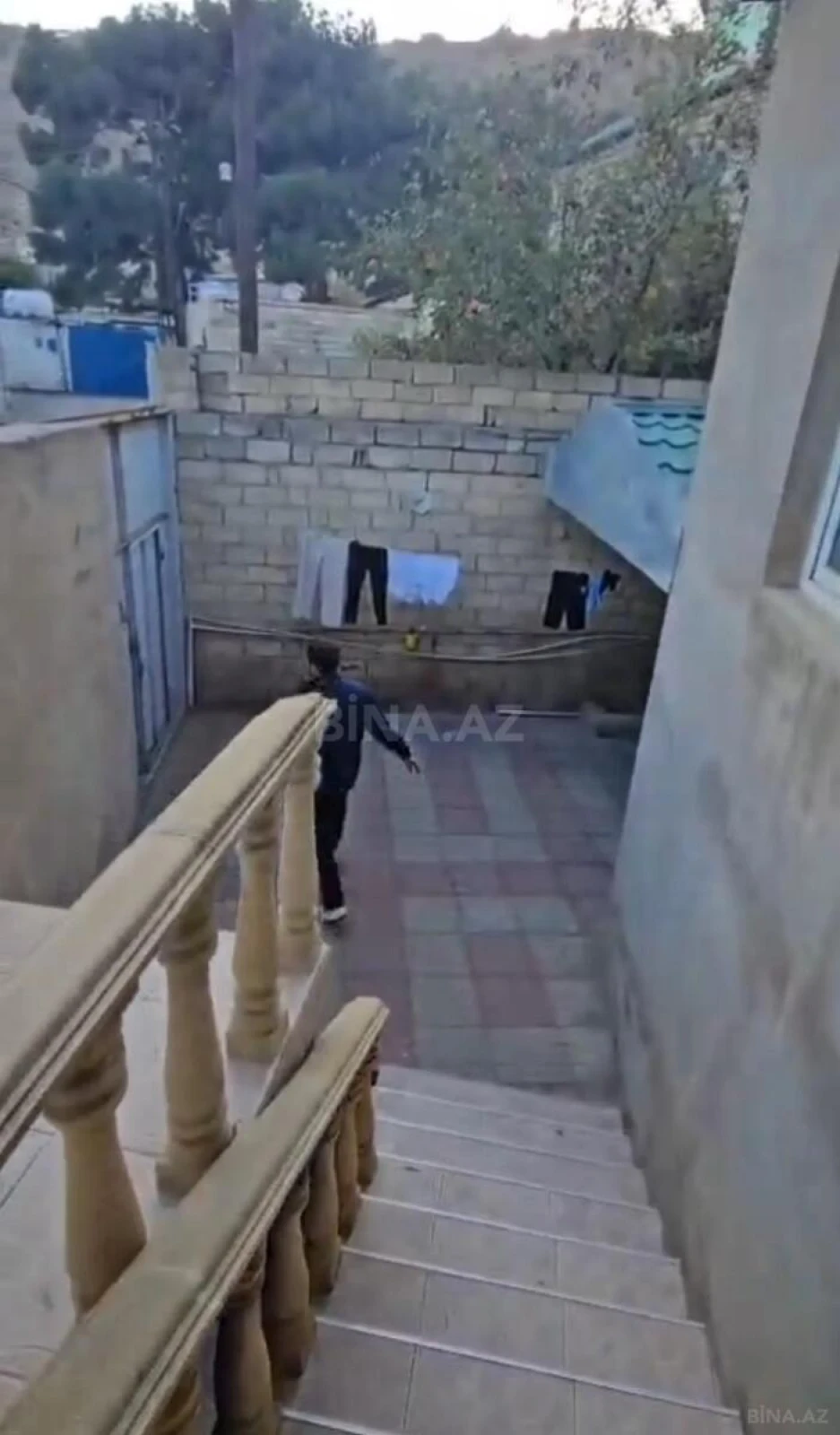 Satılır 8 otaqlı həyət evi 150 m²