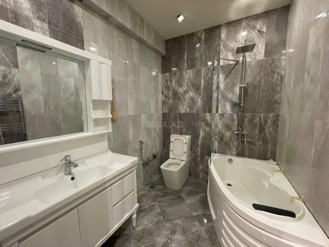 Kirayə verilir 2 otaqlı mənzil 90 m²