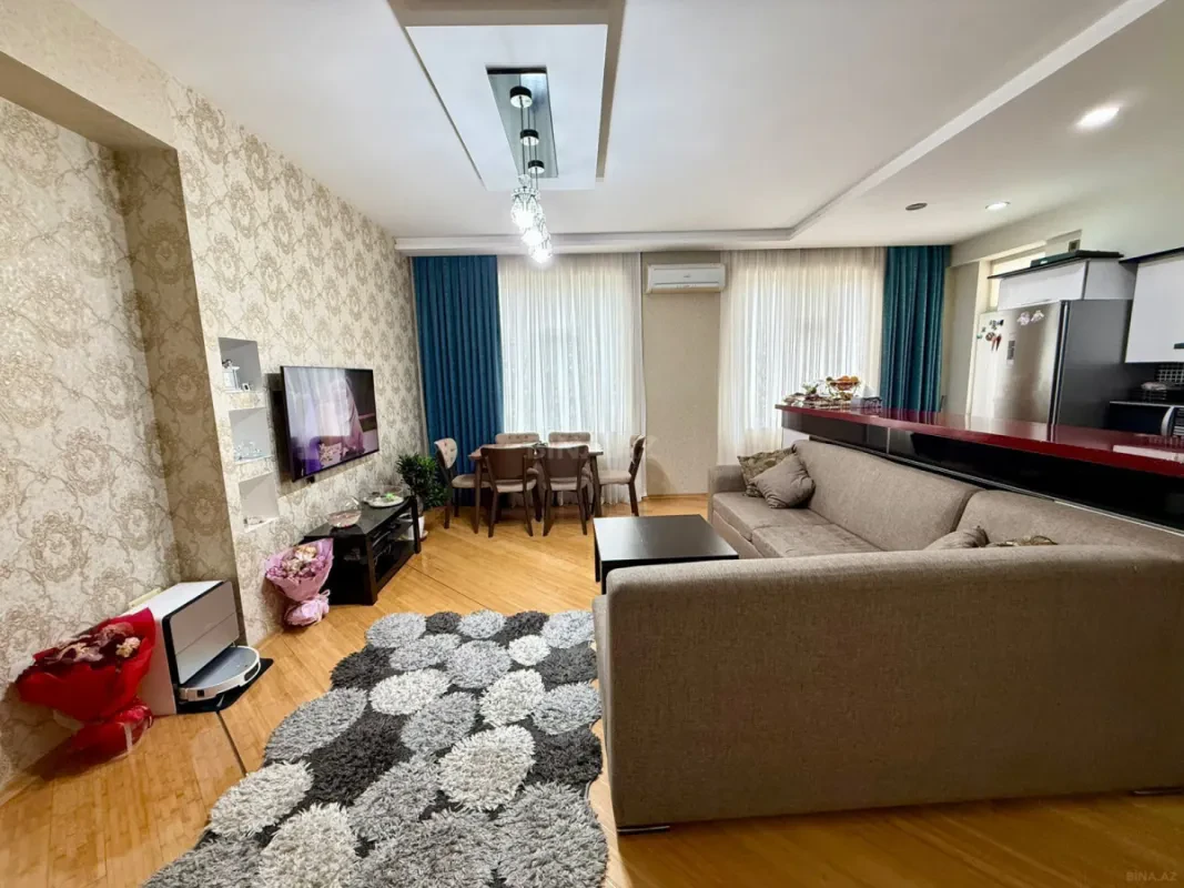 Satılır 3 otaqlı mənzil 110 m²