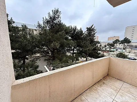 Satılır 3 otaqlı mənzil 110 m²