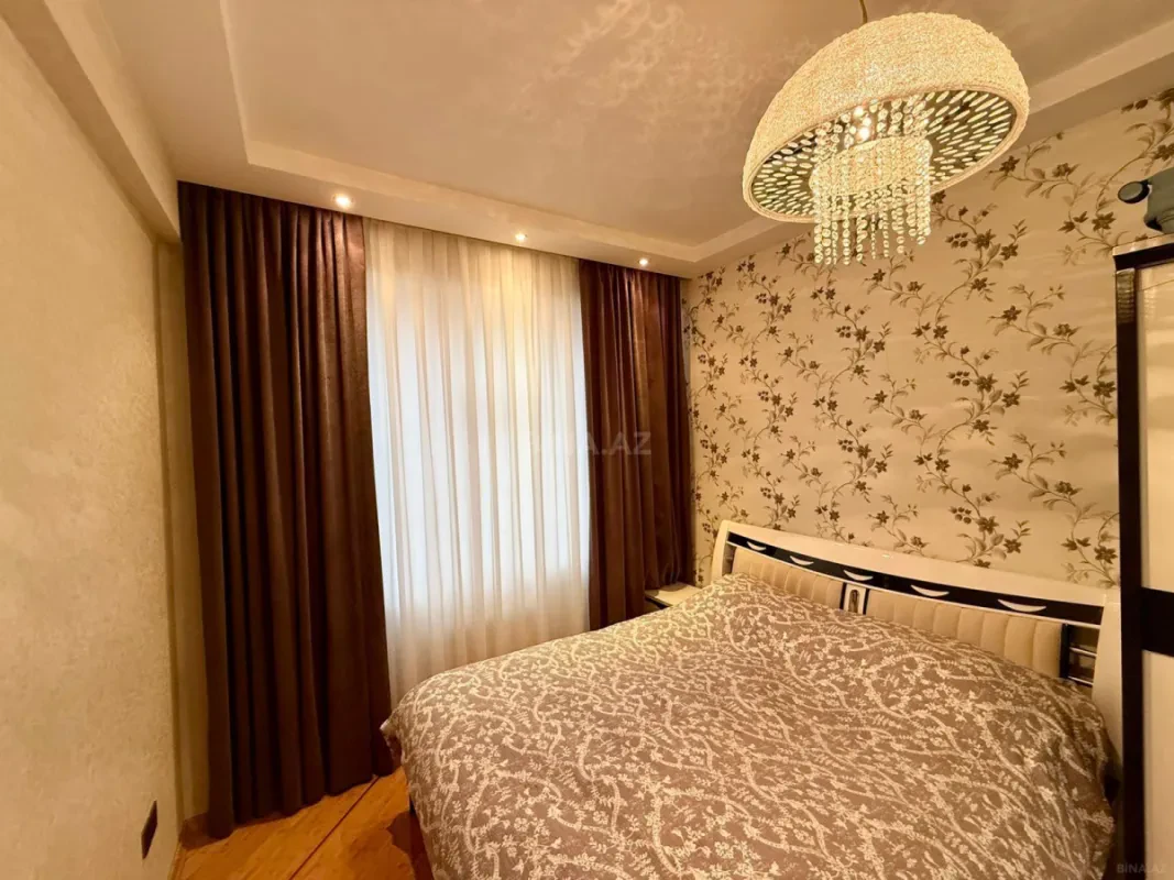 Satılır 3 otaqlı mənzil 110 m²