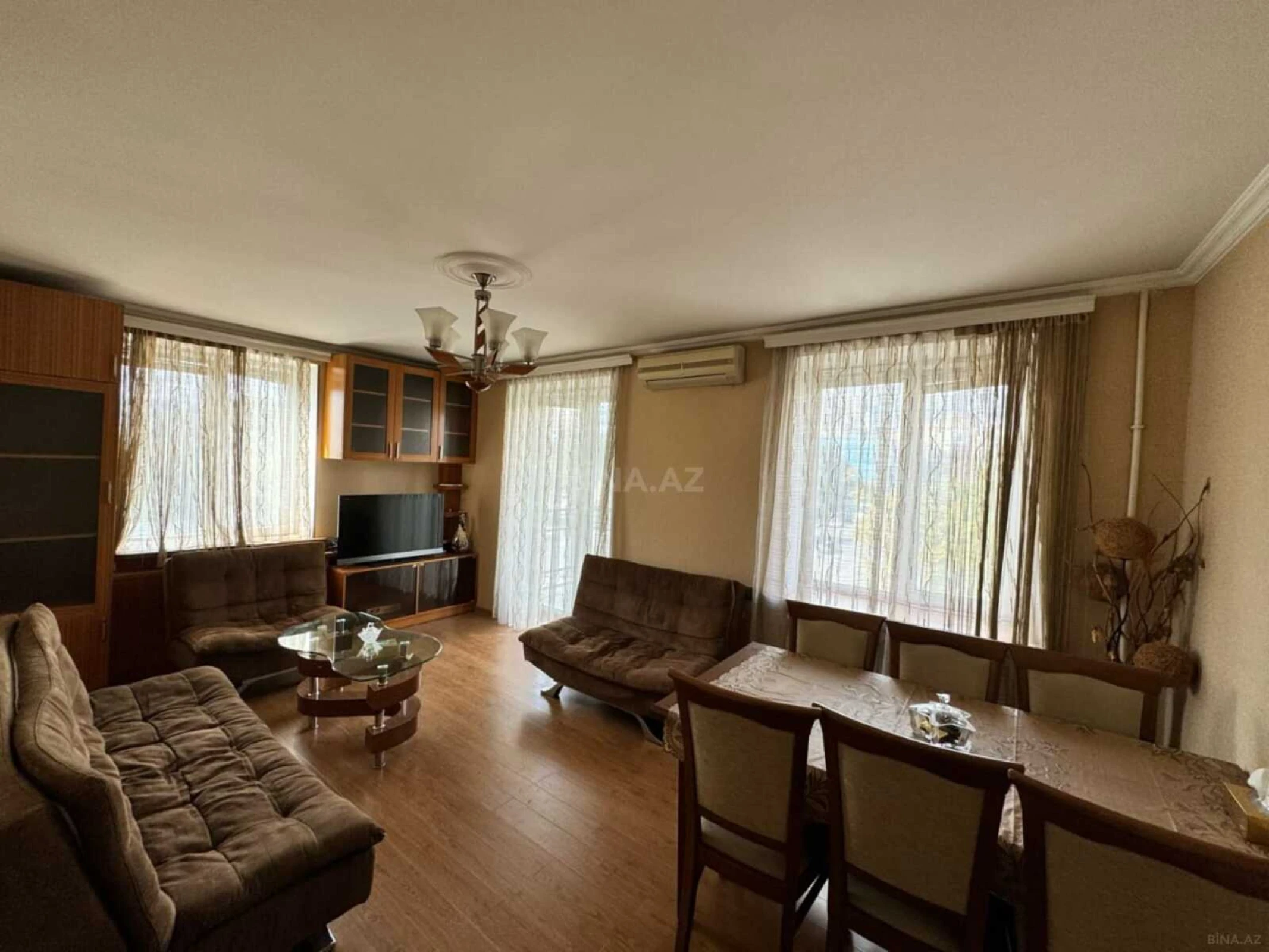 Kirayə verilir 2 otaqlı mənzil 60 m²