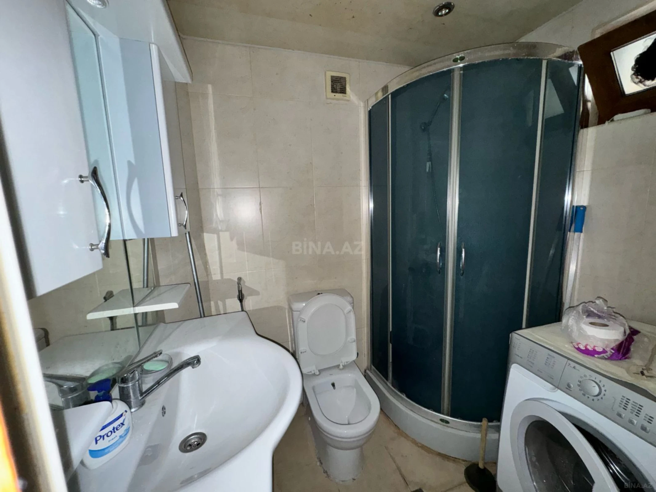 Kirayə verilir 2 otaqlı mənzil 60 m²