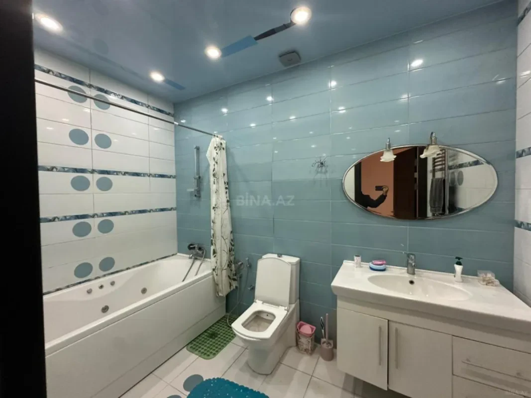 Kirayə verilir 3 otaqlı mənzil 136 m²