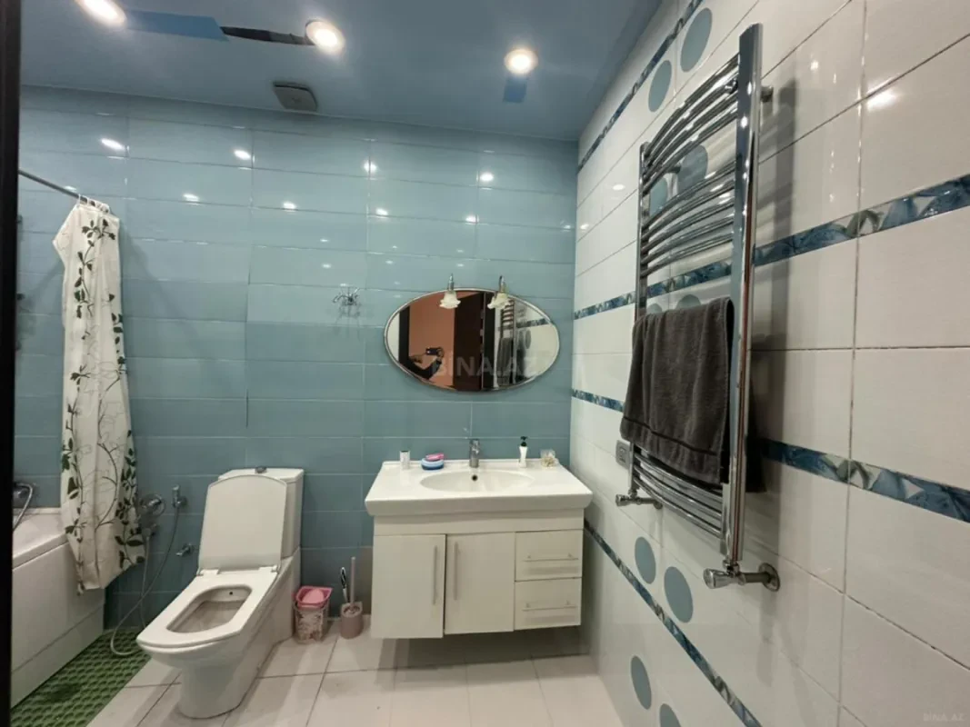 Kirayə verilir 3 otaqlı mənzil 136 m²