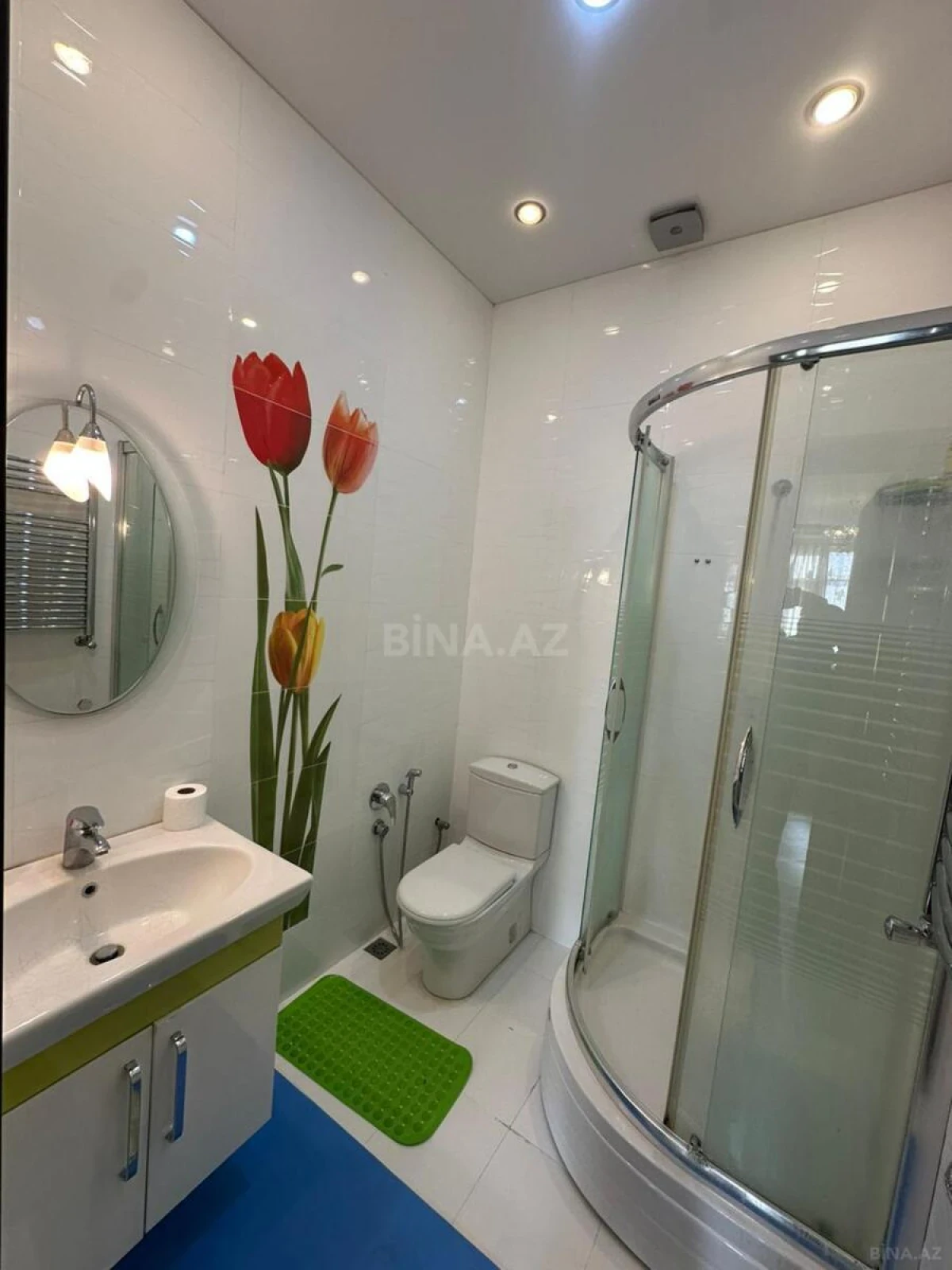 Kirayə verilir 3 otaqlı mənzil 136 m²