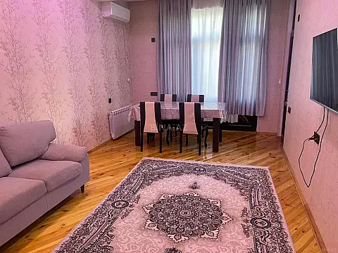 Kirayə verilir 2 otaqlı mənzil 70 m² — Bakı, Nərimanov 2 otaq 70.00 m²