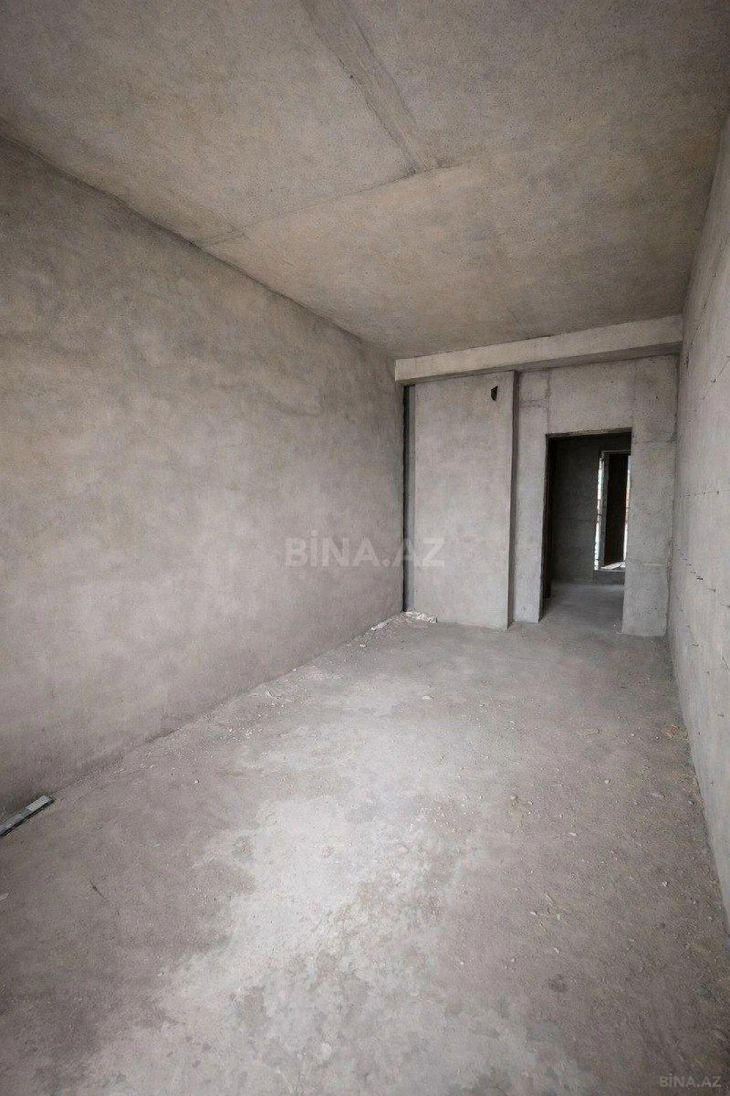 Satılır 4 otaqlı mənzil 164 m²