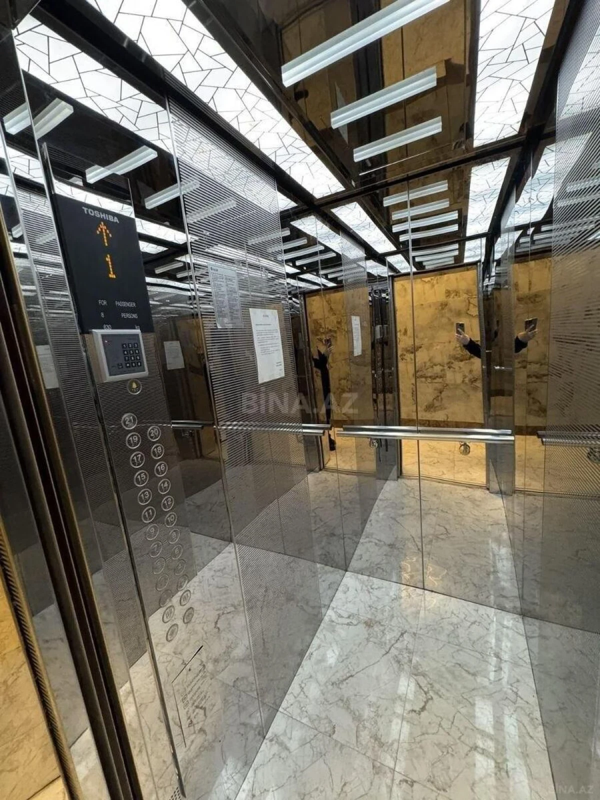 Satılır 4 otaqlı mənzil 164 m²