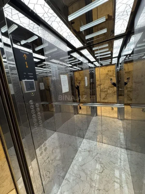 Satılır 4 otaqlı mənzil 164 m²
