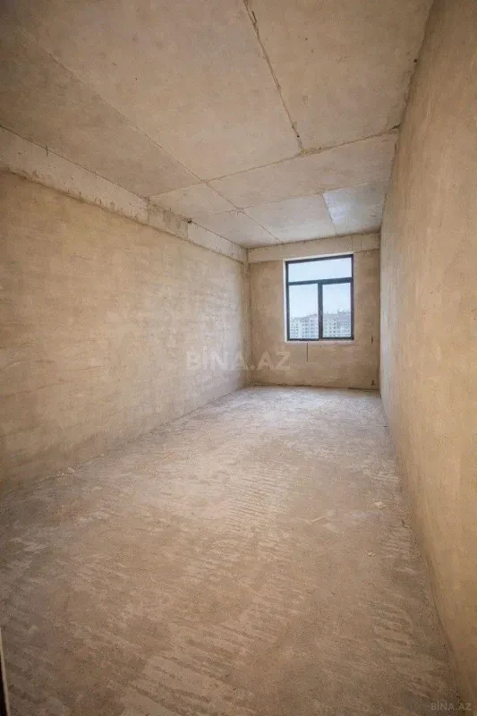 Satılır 4 otaqlı mənzil 164 m²