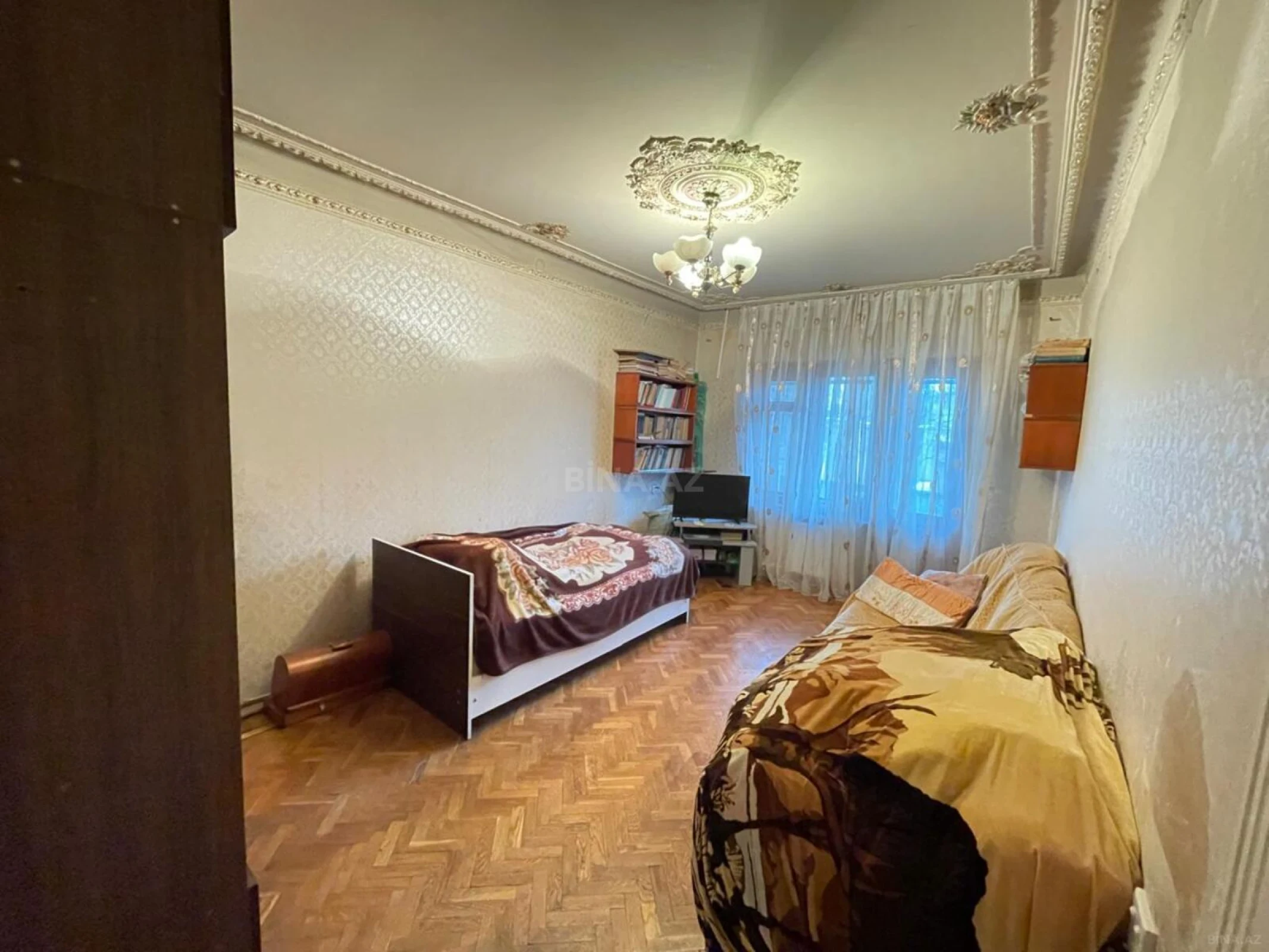 Satılır 5 otaqlı mənzil 125 m²