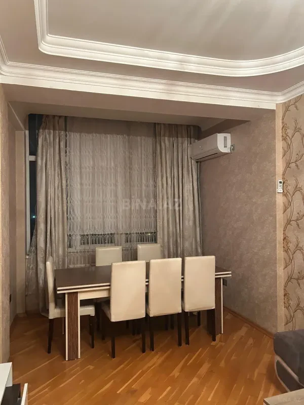 Kirayə verilir 3 otaqlı mənzil 110 m²