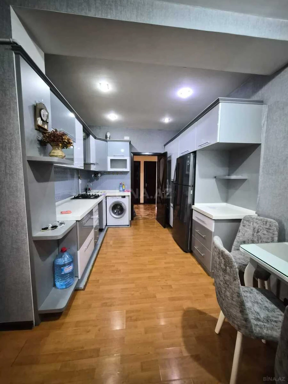 Kirayə verilir 3 otaqlı mənzil 110 m²