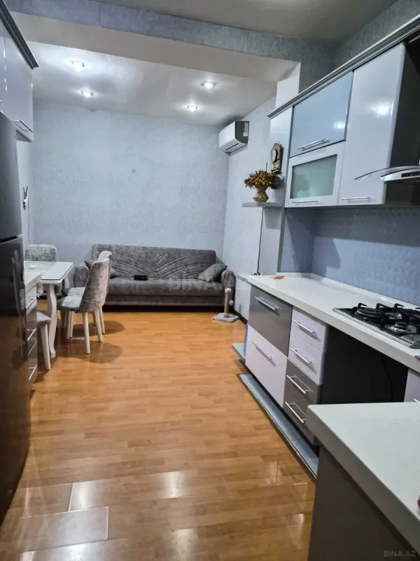 Kirayə verilir 3 otaqlı mənzil 110 m²