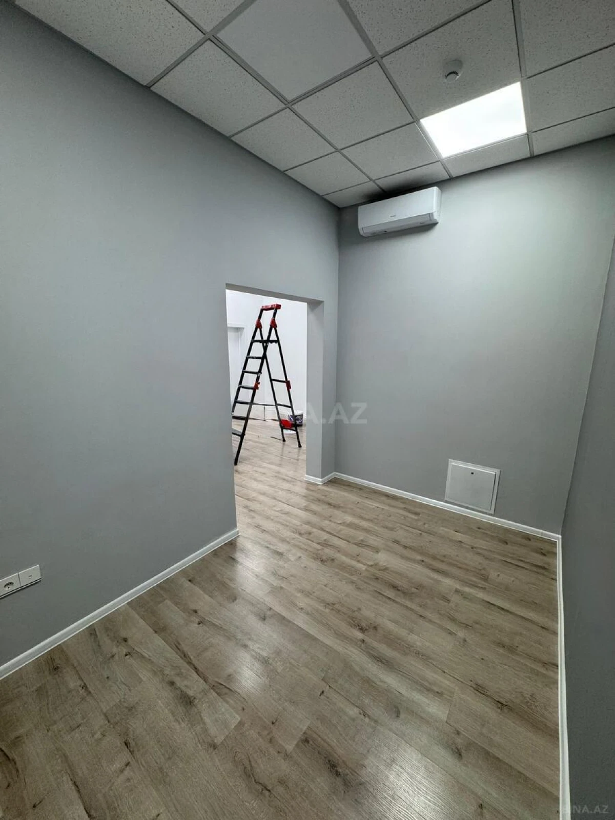 Kirayə verilir 3 otaqlı ofis 65 m²