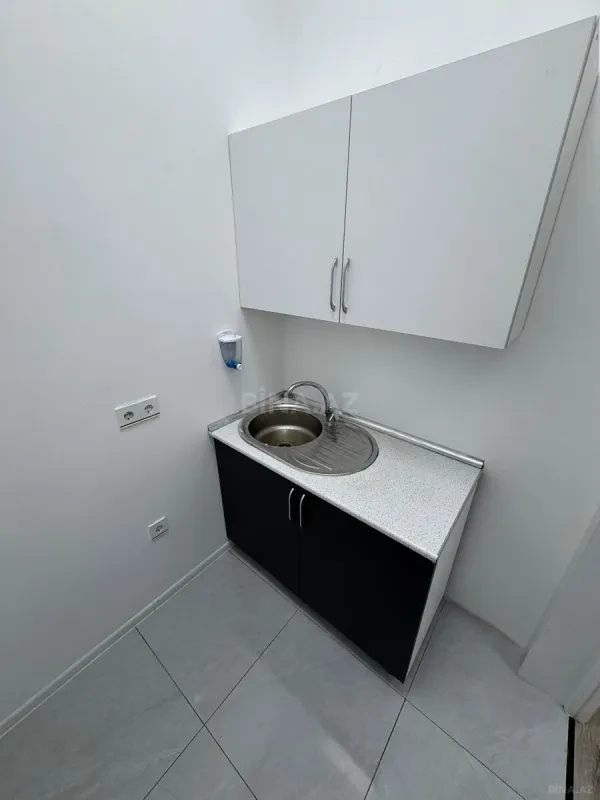 Kirayə verilir 3 otaqlı ofis 65 m²