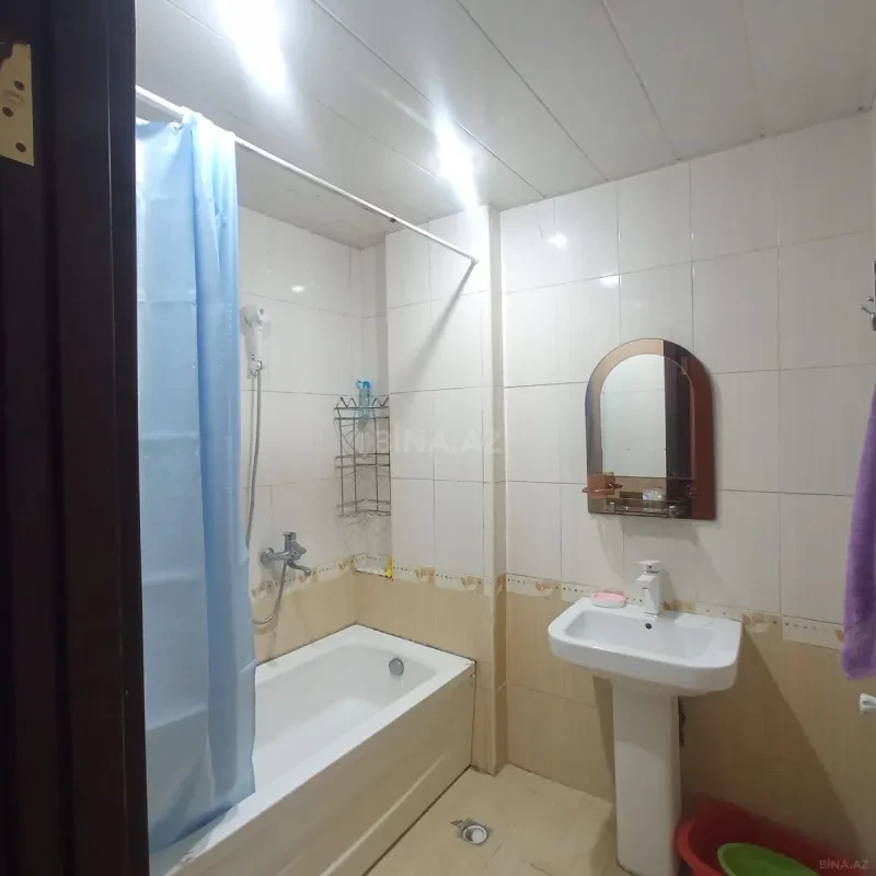 Kirayə verilir 2 otaqlı mənzil 65 m²