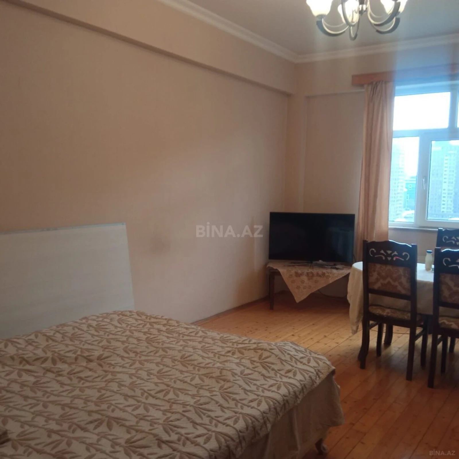 Kirayə verilir 2 otaqlı mənzil 65 m²
