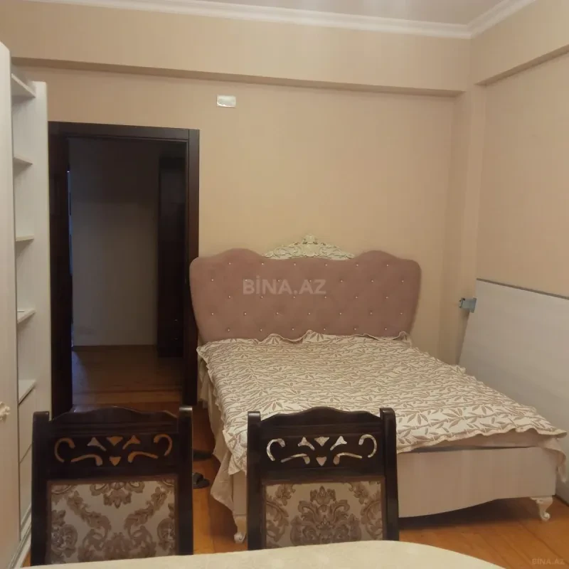 Kirayə verilir 2 otaqlı mənzil 65 m²