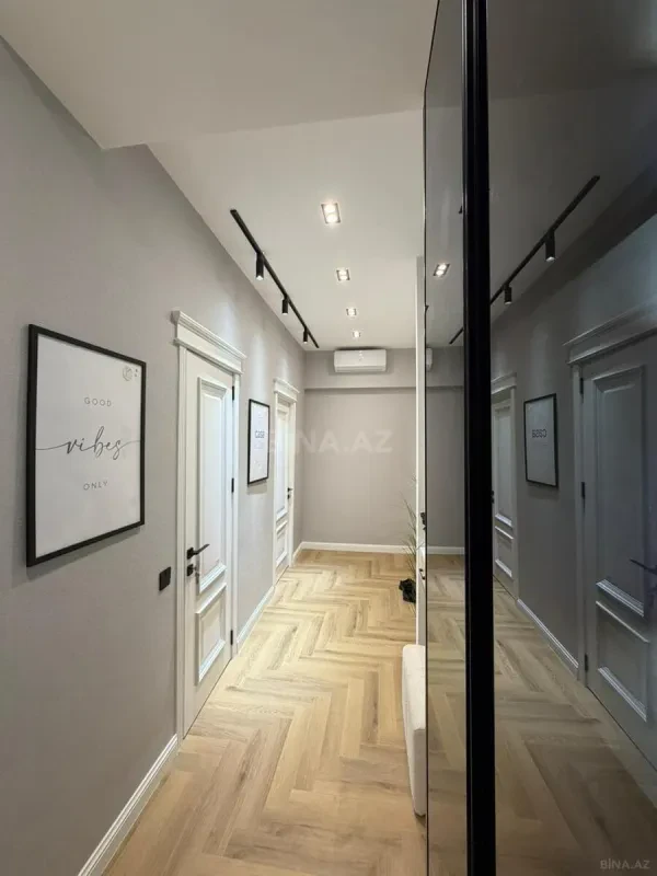 Satılır 2 otaqlı mənzil 65 m²