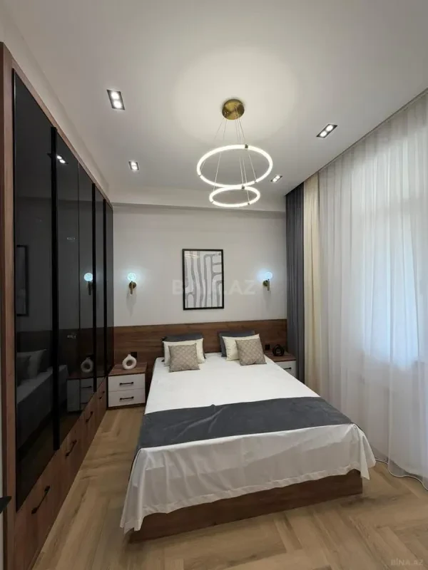 Satılır 2 otaqlı mənzil 65 m²