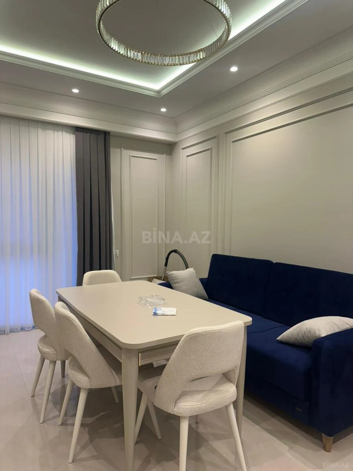 Kirayə verilir 3 otaqlı mənzil 130 m²