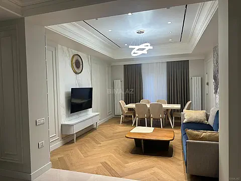 Kirayə verilir 3 otaqlı mənzil 130 m²