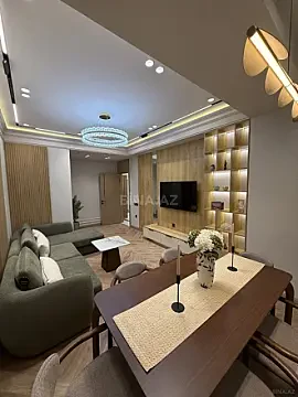 Satılır 2 otaqlı mənzil 83 m²