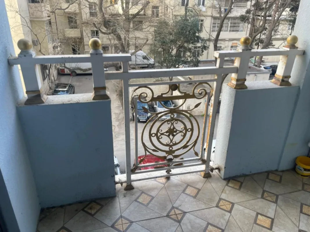 Kirayə verilir 2 otaqlı mənzil 80 m²