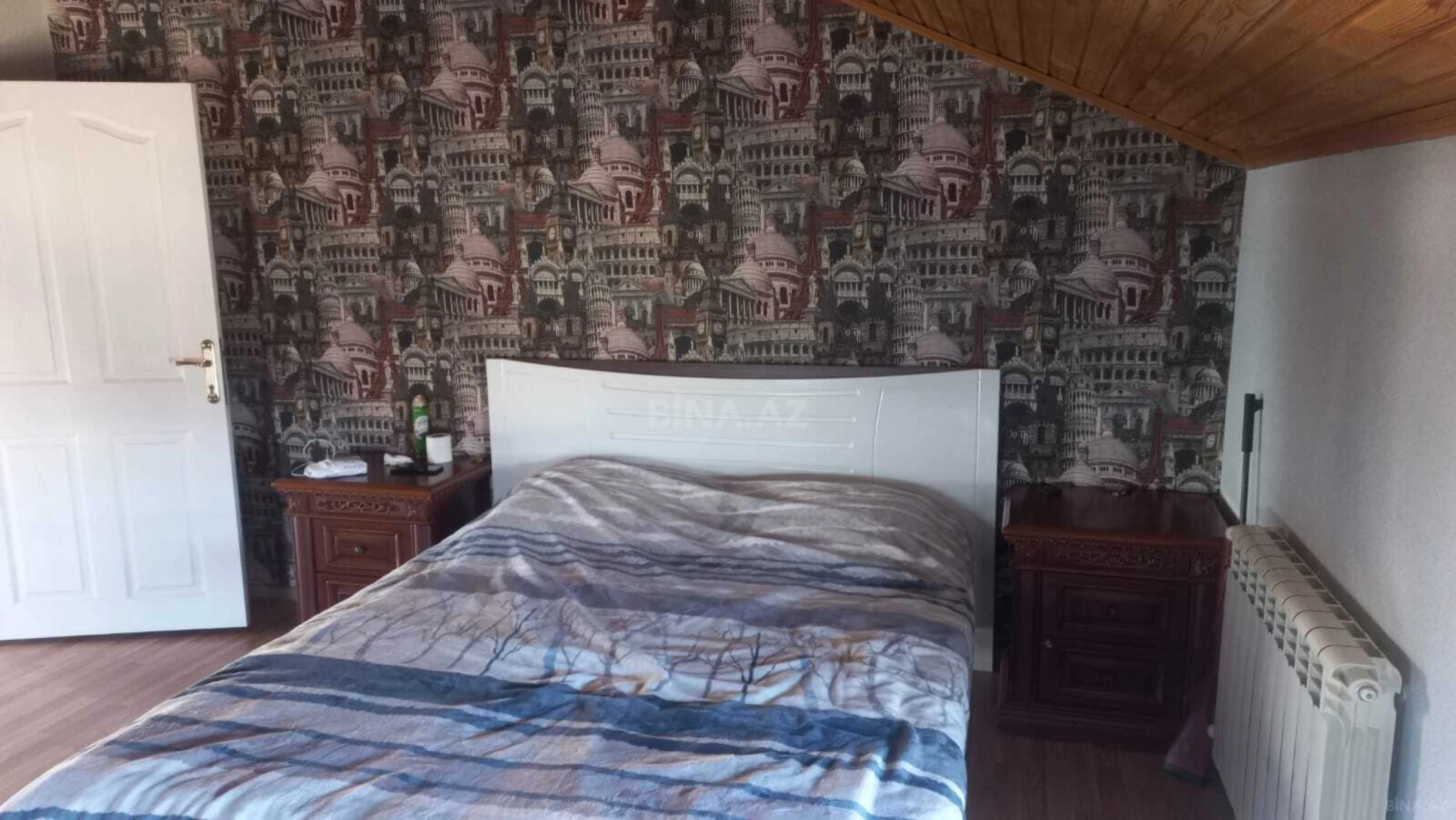 Satılır 6 otaqlı həyət evi 338 m²