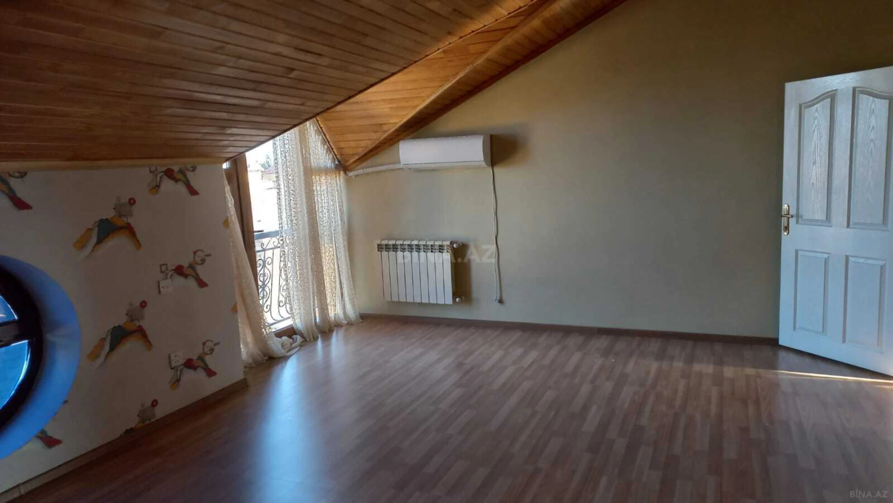 Satılır 6 otaqlı həyət evi 338 m²