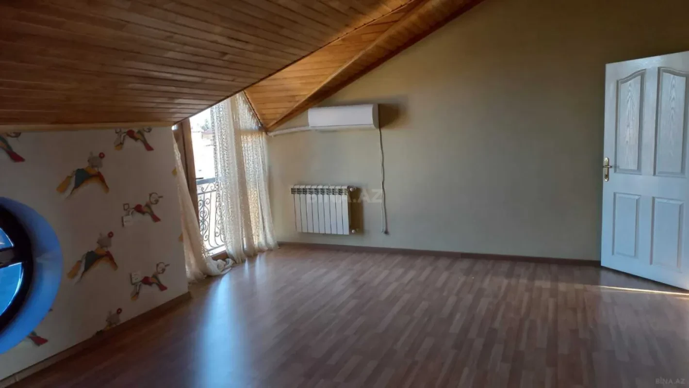 Satılır 6 otaqlı həyət evi 338 m²