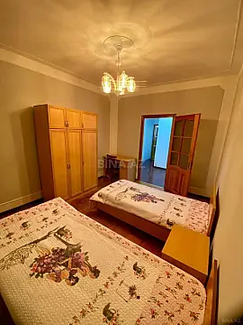 Kirayə verilir 4 otaqlı mənzil 110 m²