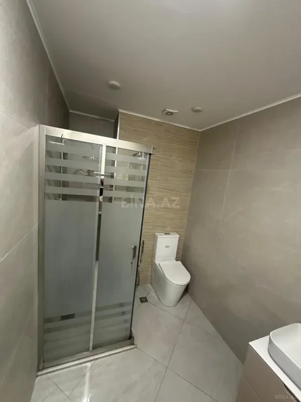 Kirayə verilir 2 otaqlı mənzil 90 m²