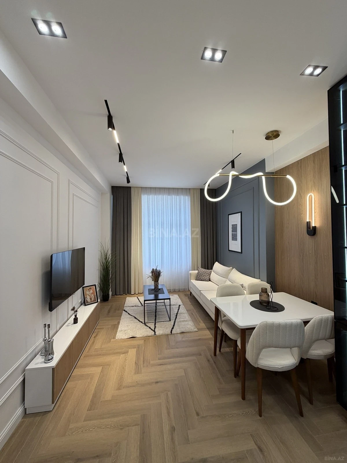 Satılır 2 otaqlı mənzil 65 m²