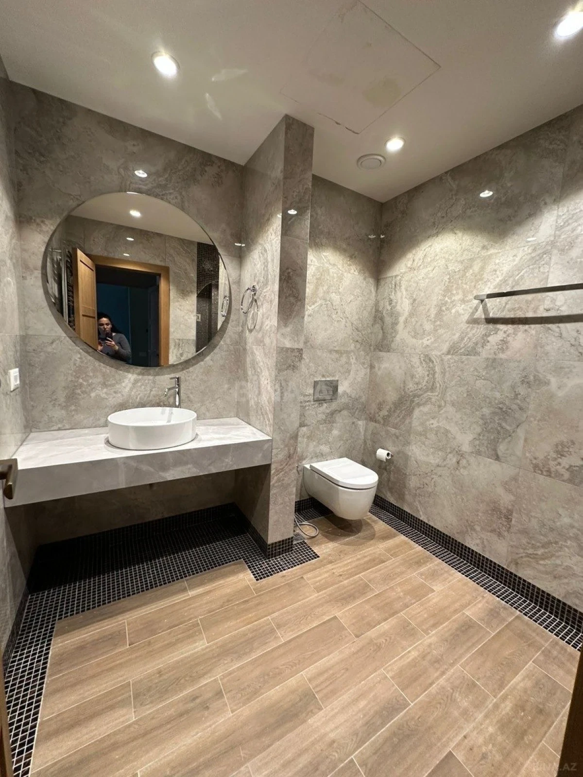 Kirayə verilir 2 otaqlı mənzil 100 m²