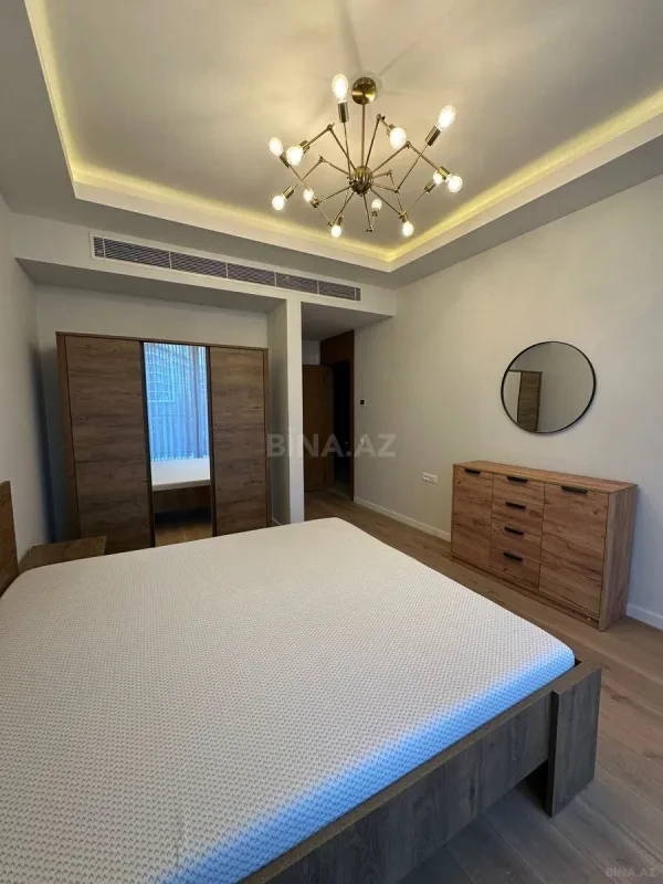Kirayə verilir 2 otaqlı mənzil 100 m²