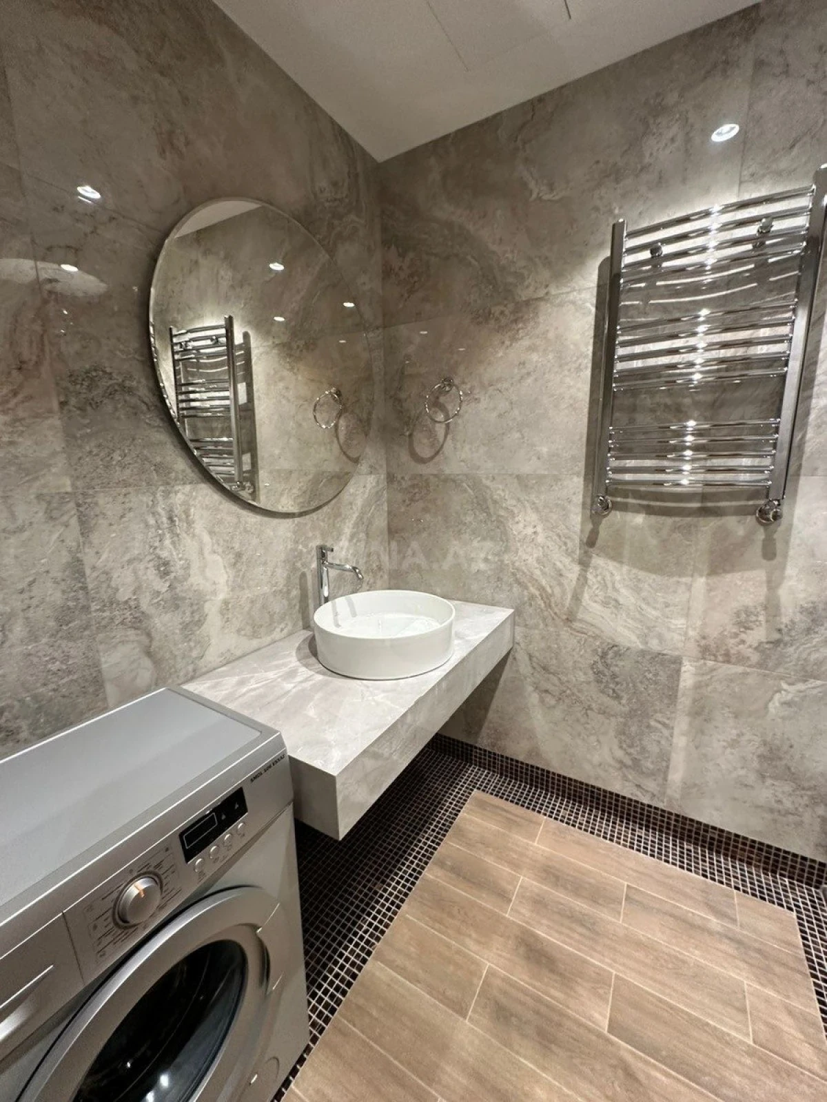 Kirayə verilir 2 otaqlı mənzil 100 m²