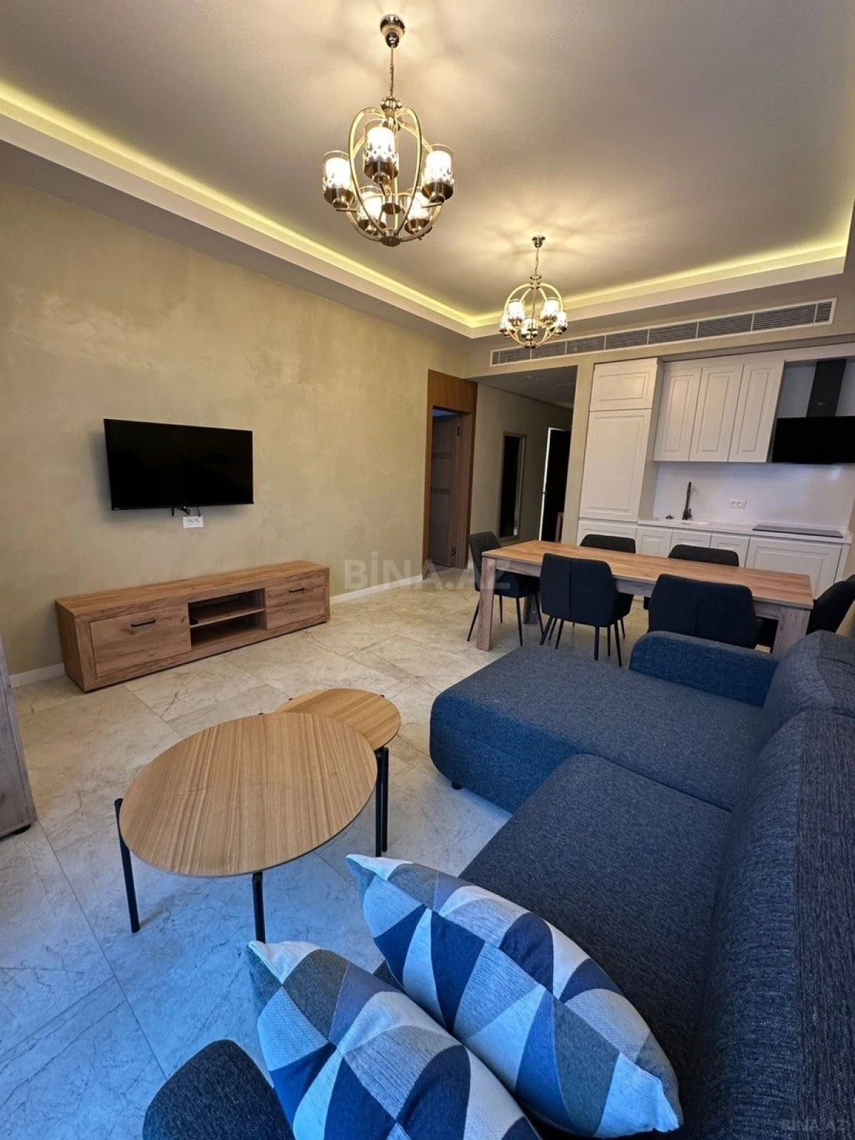Kirayə verilir 2 otaqlı mənzil 100 m²