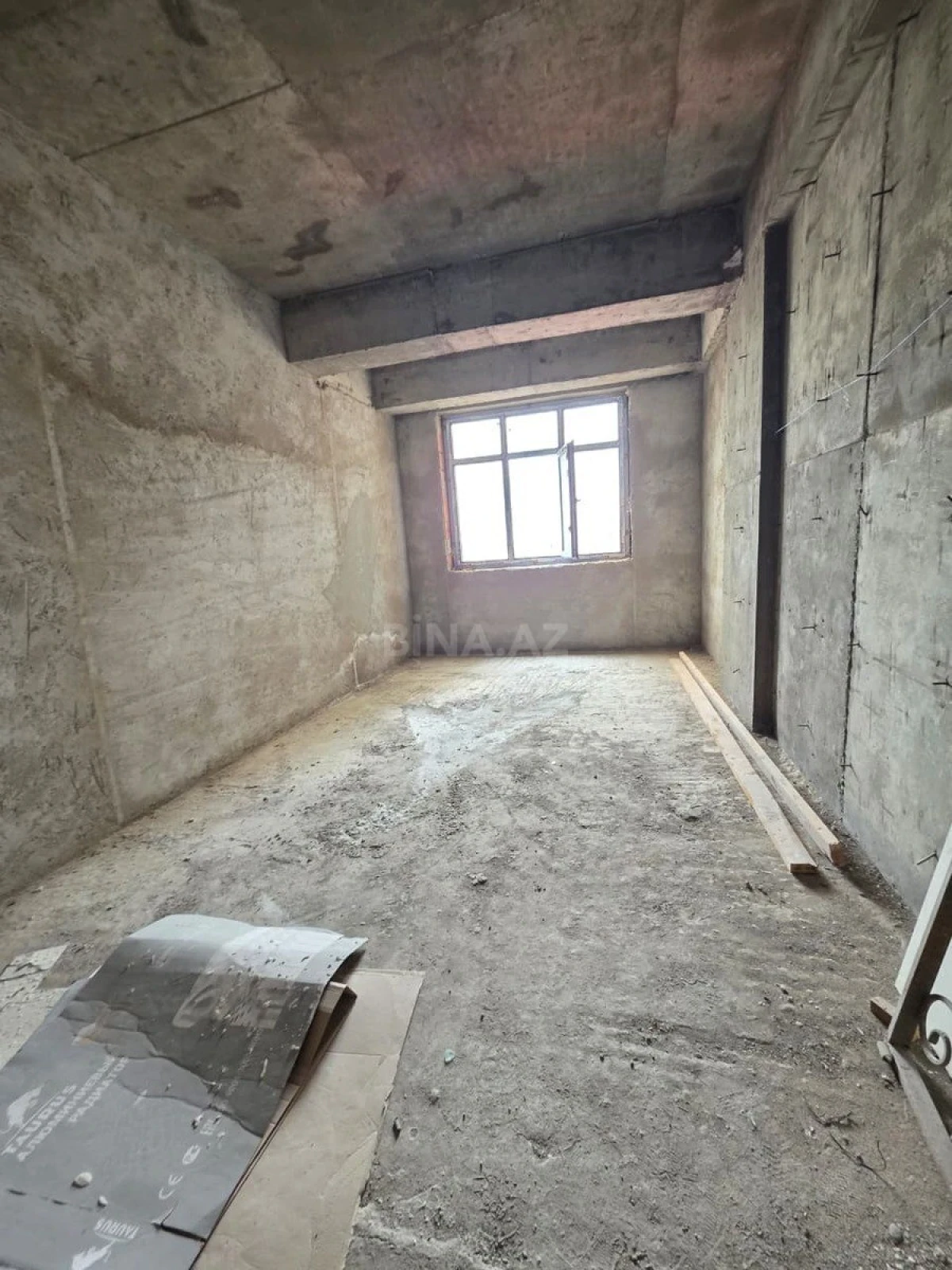 Satılır 2 otaqlı mənzil 100 m²
