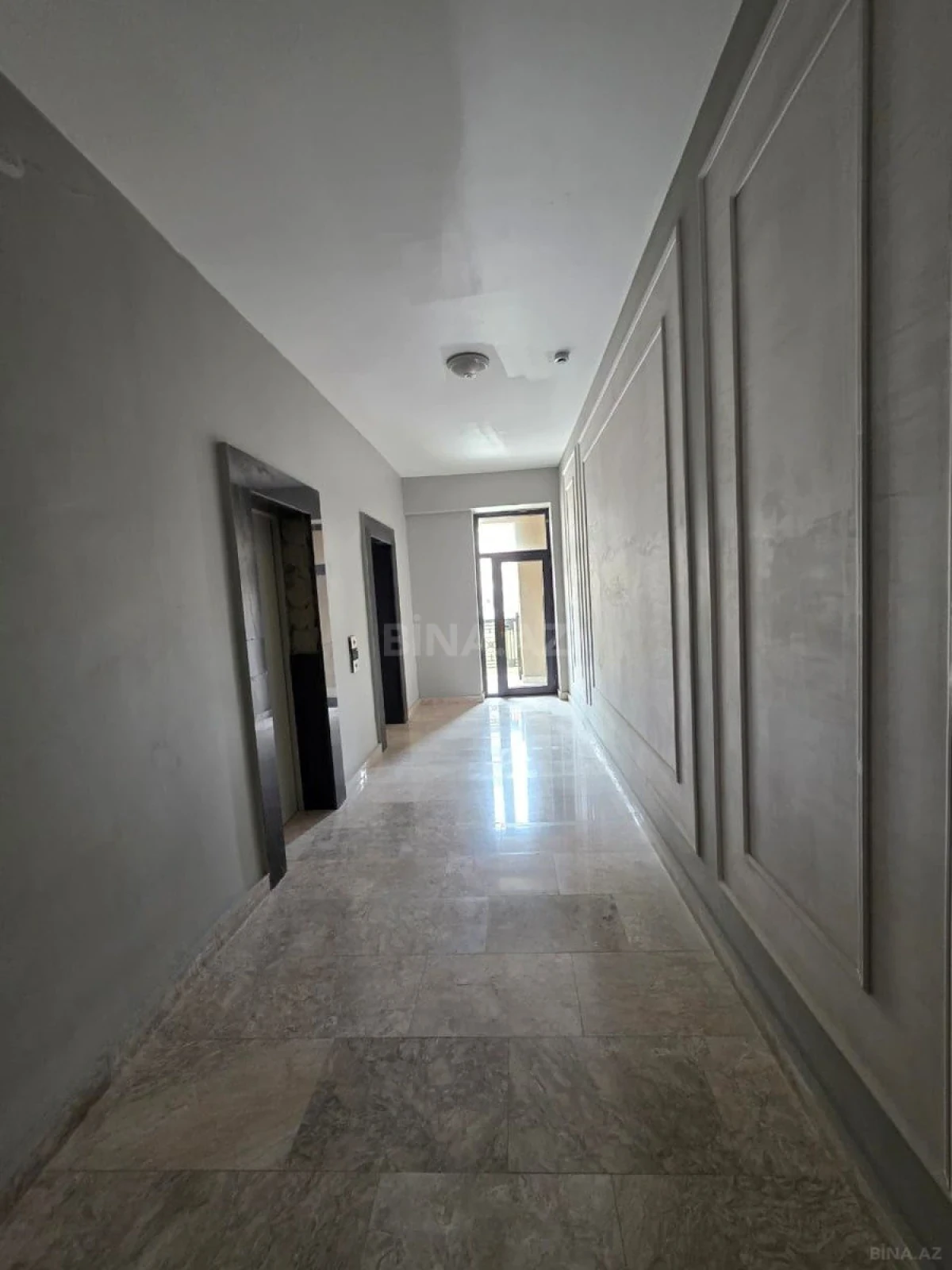 Satılır 2 otaqlı mənzil 100 m²
