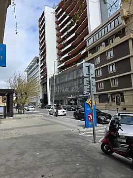Satılır 2 otaqlı mənzil 100 m²