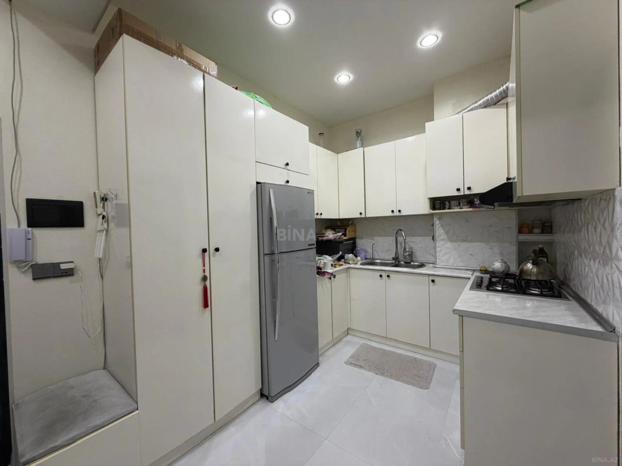 Satılır 2 otaqlı mənzil 60 m²