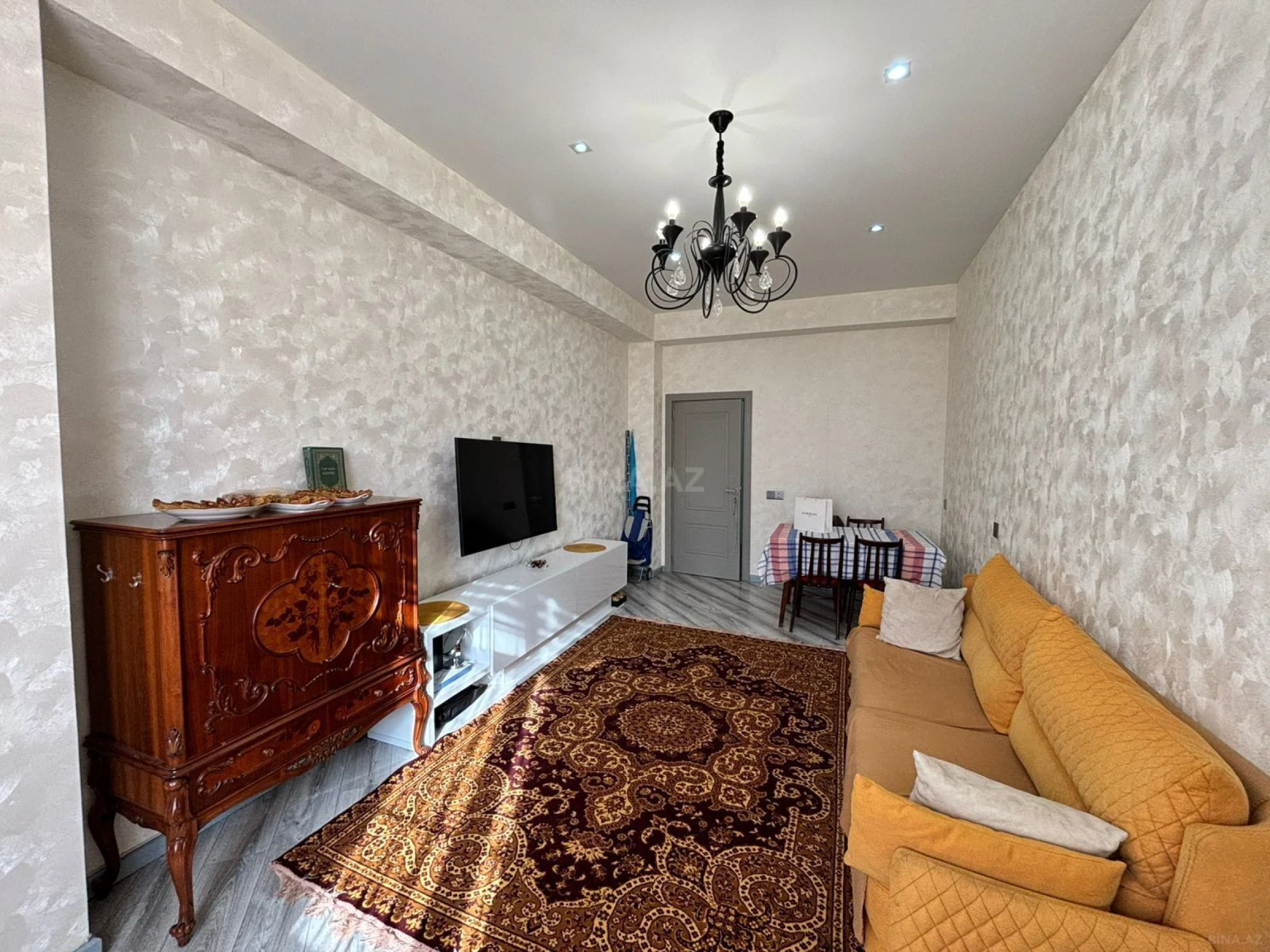 Satılır 2 otaqlı mənzil 60 m²