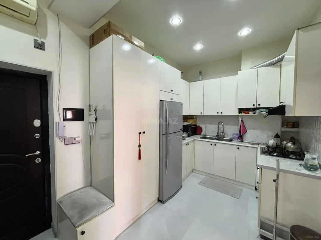 Satılır 2 otaqlı mənzil 60 m²