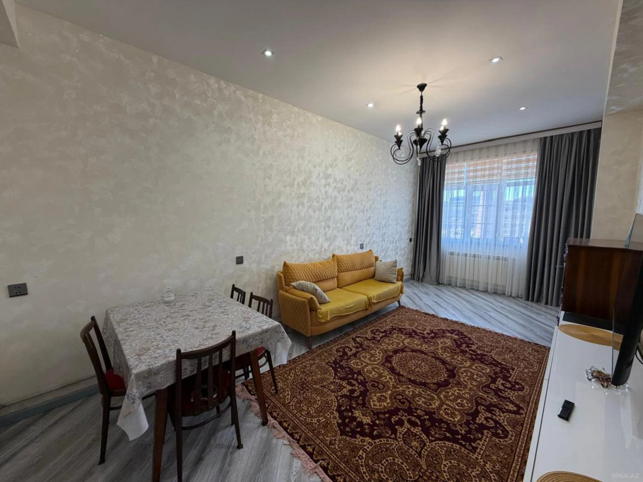 Satılır 2 otaqlı mənzil 60 m²