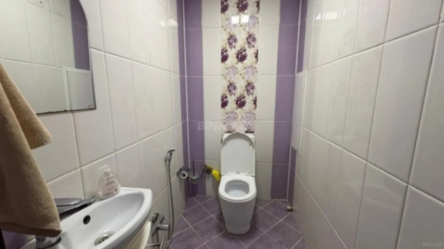 Satılır 4 otaqlı mənzil 135 m²