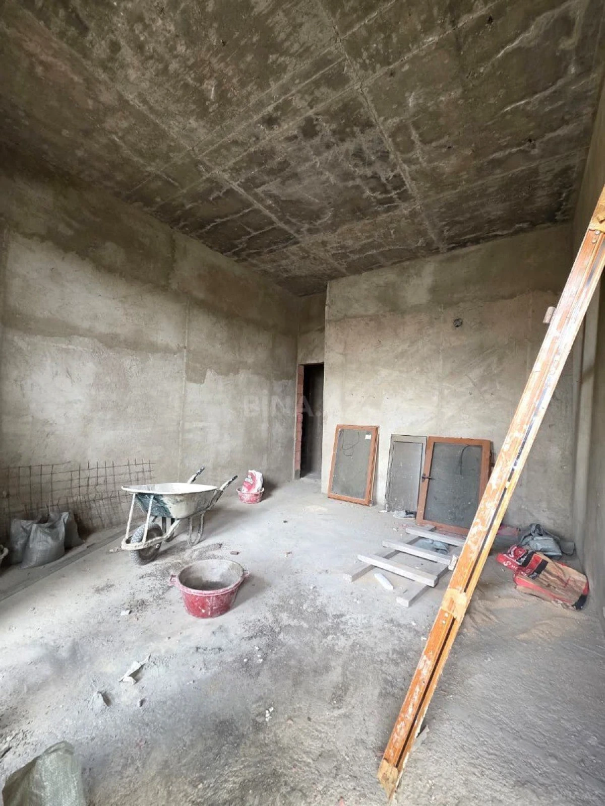 Satılır 2 otaqlı mənzil 55 m²